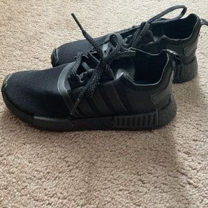 Boy’s Adidas size 2.5